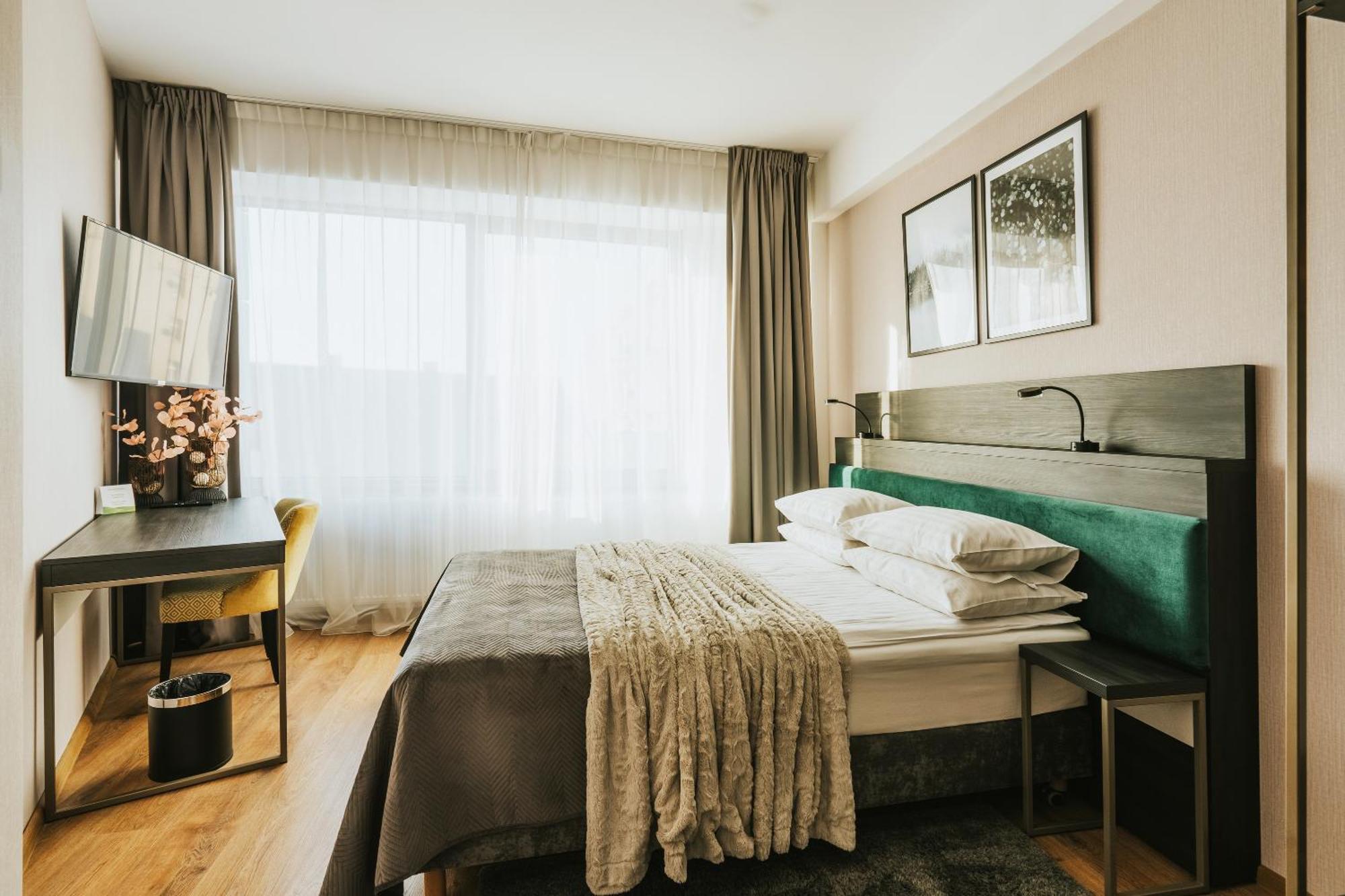 Green Hotel Inowroclaw Ngoại thất bức ảnh